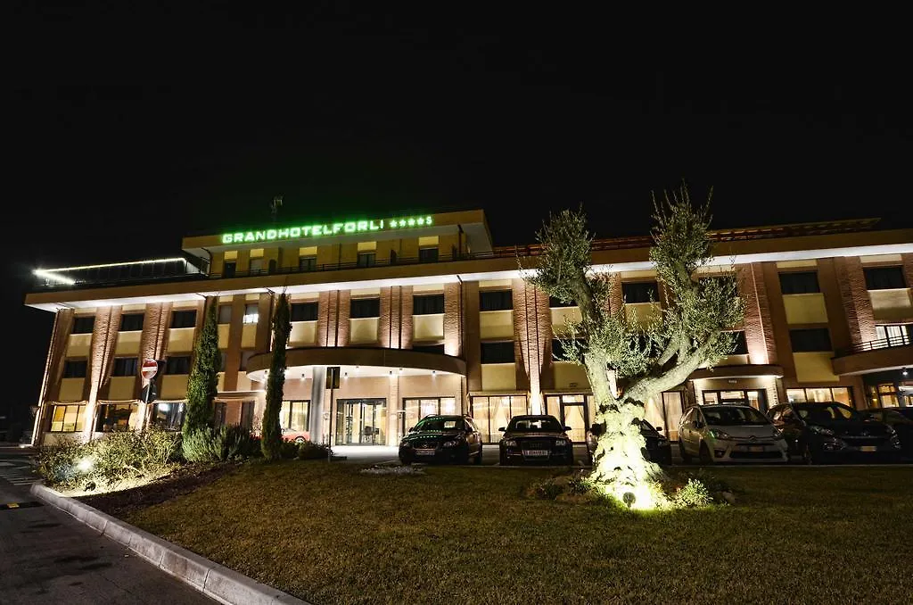 Grand Hotel Forlì 4*,
